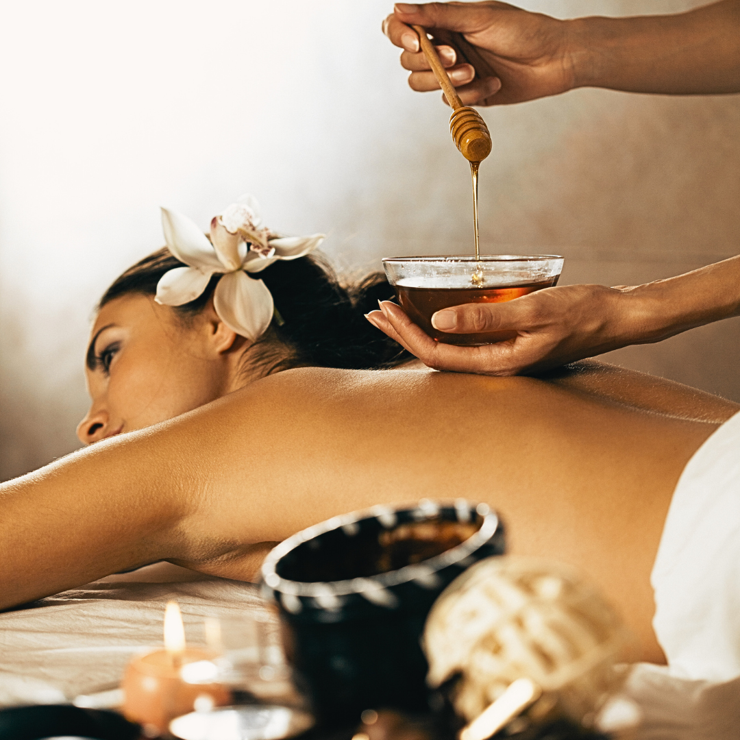 Masaż pleców miodem (Usługa kosmetyczna SPA)